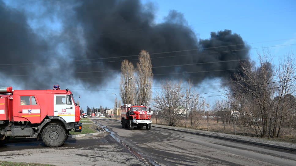К 19.00 мск локализация пожара на нефтебазе «Роснефти» в Белгороде был завершена, сообщил губернатор Вячеслав Гладков 
