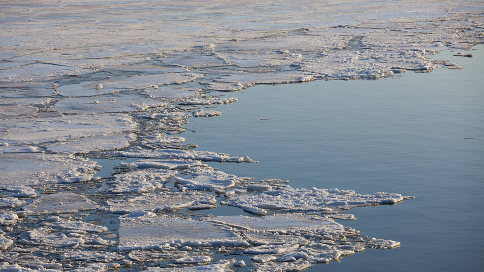 Участок от истока до Иркутска представляет собой Иркутское водохранилище. 