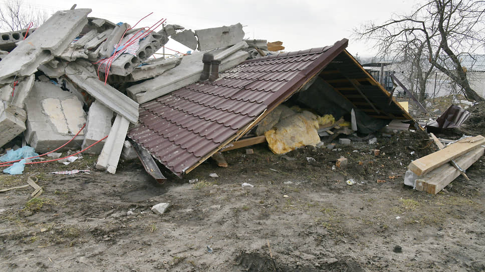 Под завалами этого дома в Никольском 18 марта погибли четыре человека