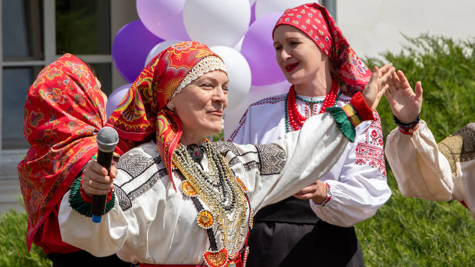 Выступление фольклорного ансамбля «Терем»