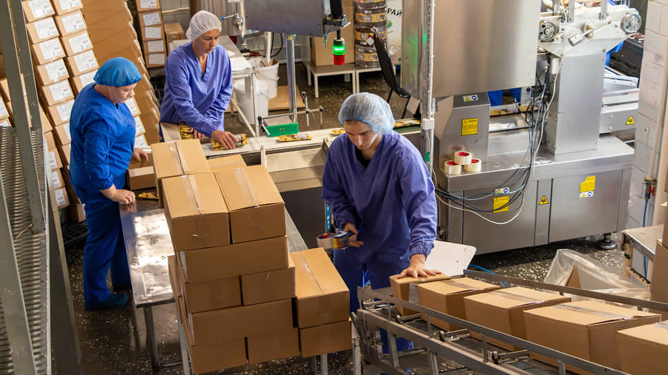 Индивидуальная упаковка мороженого разработана так, чтобы удобно размещаться в коробках. Количество порций соответствует потребностям торговых точек и обеспечивает оптимальную оборачиваемость товара