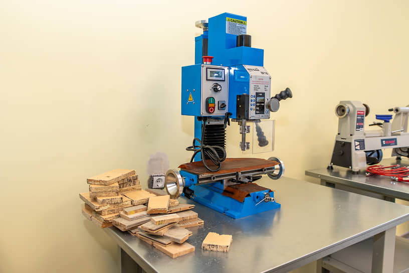 Учебный станок и материалы для работы