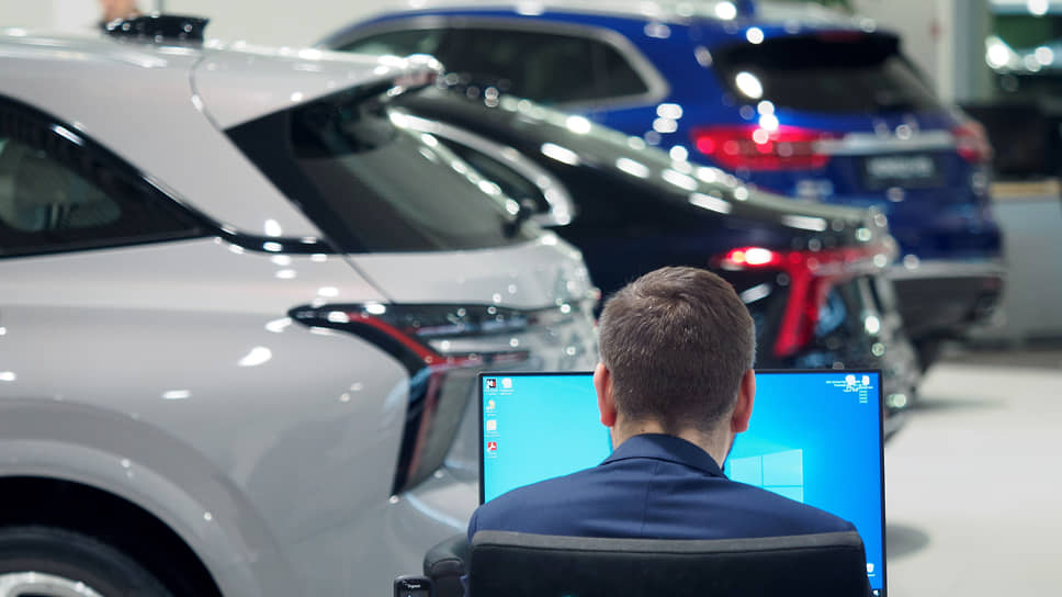 В салонах официальных дилеров в Черноземье в 2025 году недостает клиентов