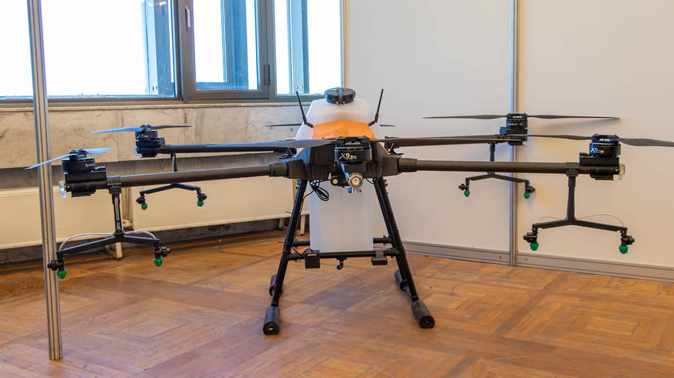 Один из дронов, продемонстрированных на форуме