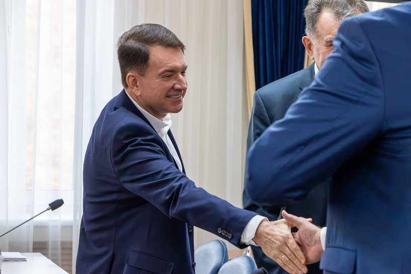 Депутат и директор ООО «Стерх» Андрей Суверин в новом созыве представил «Новых людей», хотя в прошлый избрался от «Справедливой России—За правду»