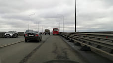 В Ярославле на Октябрьском мосту расходится шов