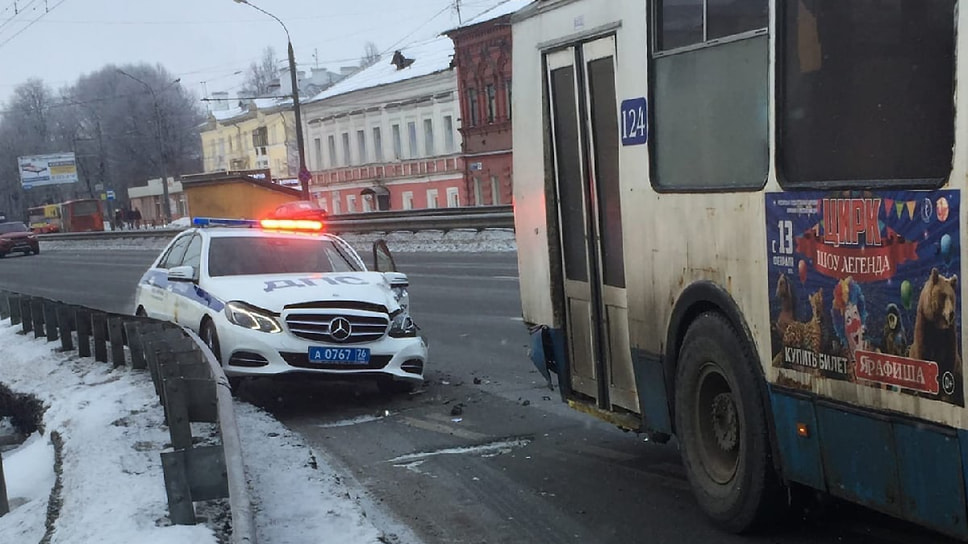 Фото со страницы группы "Жесть Ярославль" в соцсети "Вконтакте"