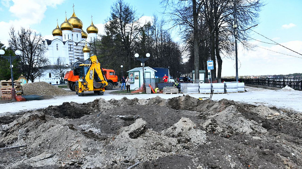 Работы на Волжской набережной