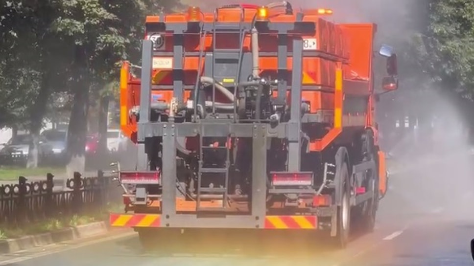 Поливальная машина в Ярославле