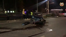 В Ярославле ночью водитель сбил двух рабочих, ремонтировавших пути трамвая