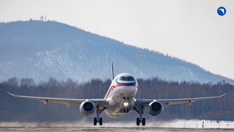Первый полет SJ-100 с двигателем ПД-8 
