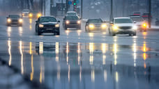 Ярославцев призвали отказаться от езды из-за гололеда