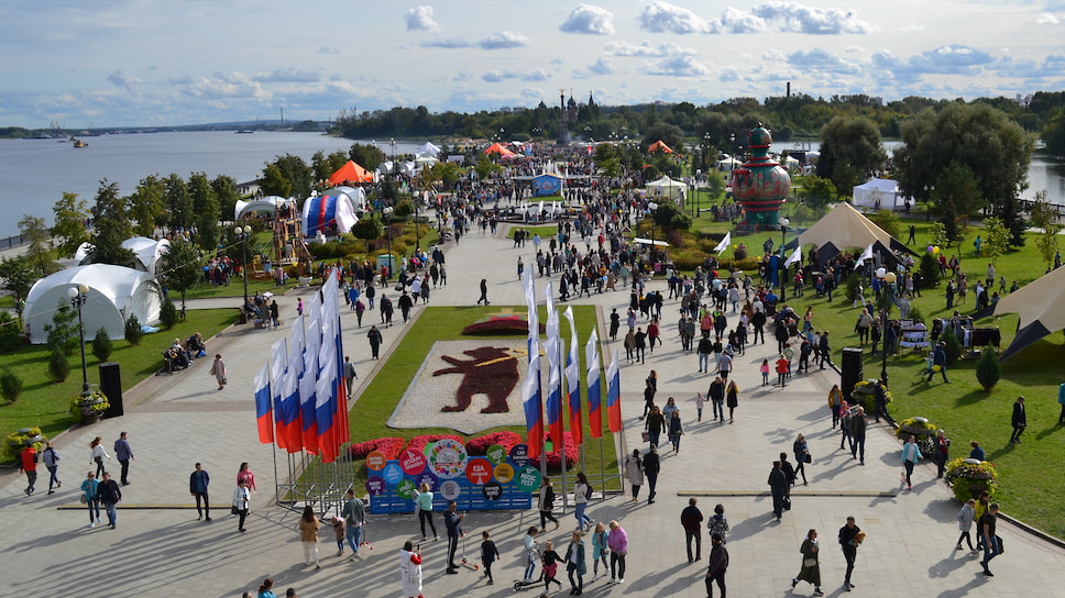 Ярославская Стрелка. Открытие городского пикника «Пир на Волге»