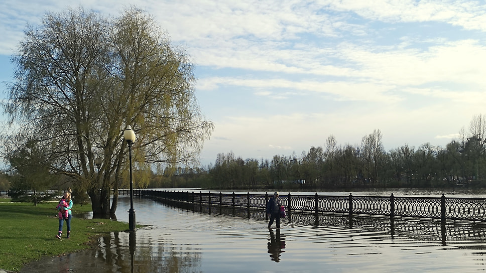 Прогулки по воде.