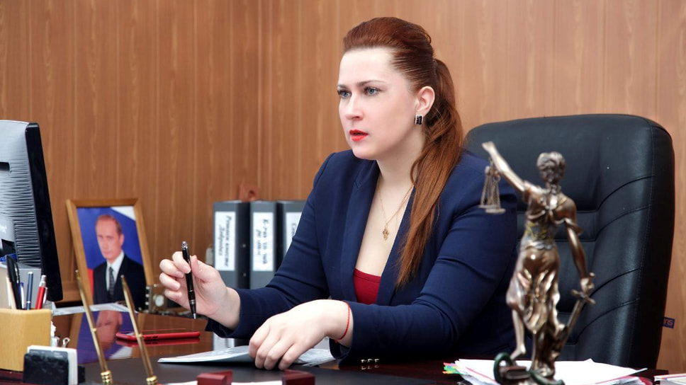Любовь Сурова