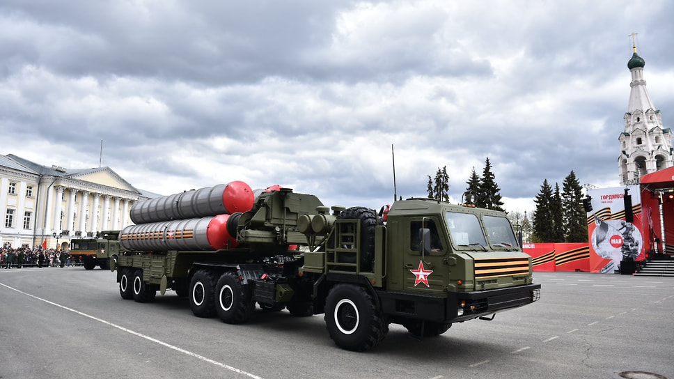Зенитно-ракетный комплекс С-300