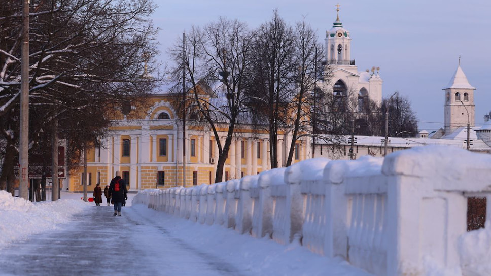 Которосльная набережная в Ярославле 