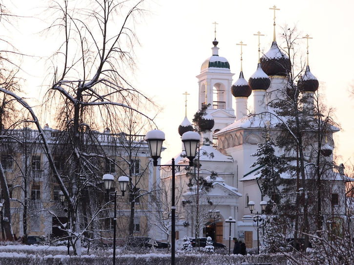 Спасо-Афанасиевский монастырь в центре Ярославля 