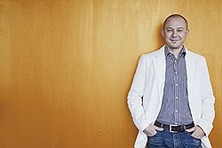 На два фронта Роман Брезицкий ведет бизнес и в России, и в Германии. Россия привлекает его огромными возможностями, Германия — стабильностью