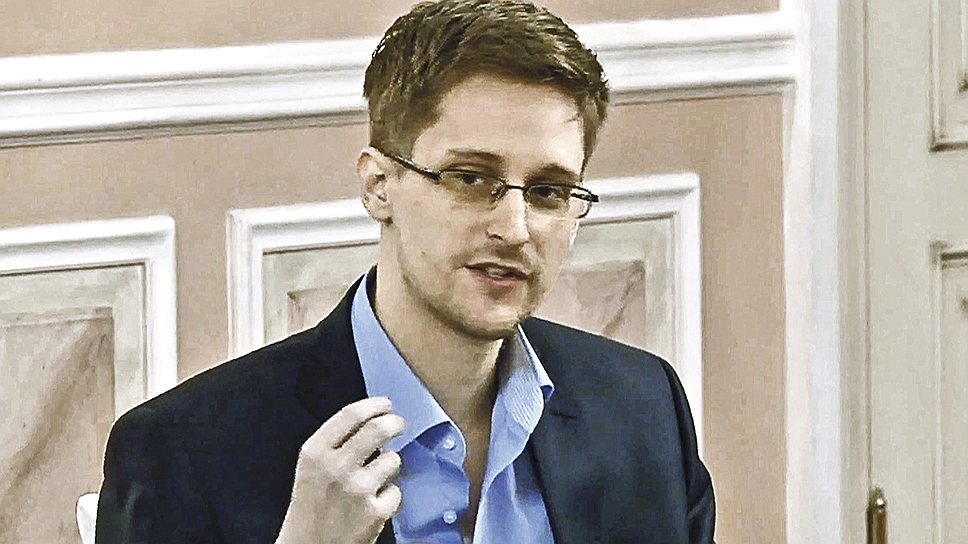 &lt;B>Эдвард Сноуден,&lt;/B> бывший сотрудник Агентства национальной безопасности США