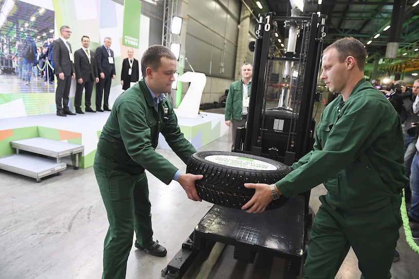 Выпуск 100-миллионной шины на заводе Nokian Tyres в Ленинградской области 