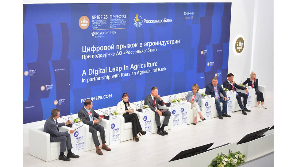 Почти четверть века Россельхозбанк является надежным партнером российского агропромышленного комплекса