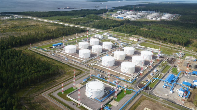 Нефть в движении
