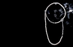 Chanel, "1932", 2012: два колье из белого золота, белых бриллиантов, белого и цветного жемчуга