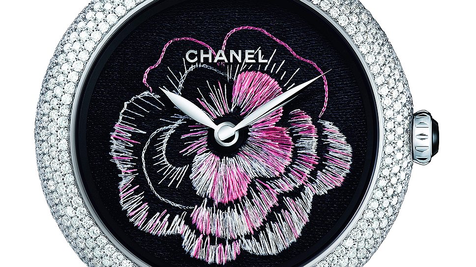 Chanel Mademoiselle Prive Camelia Brode
