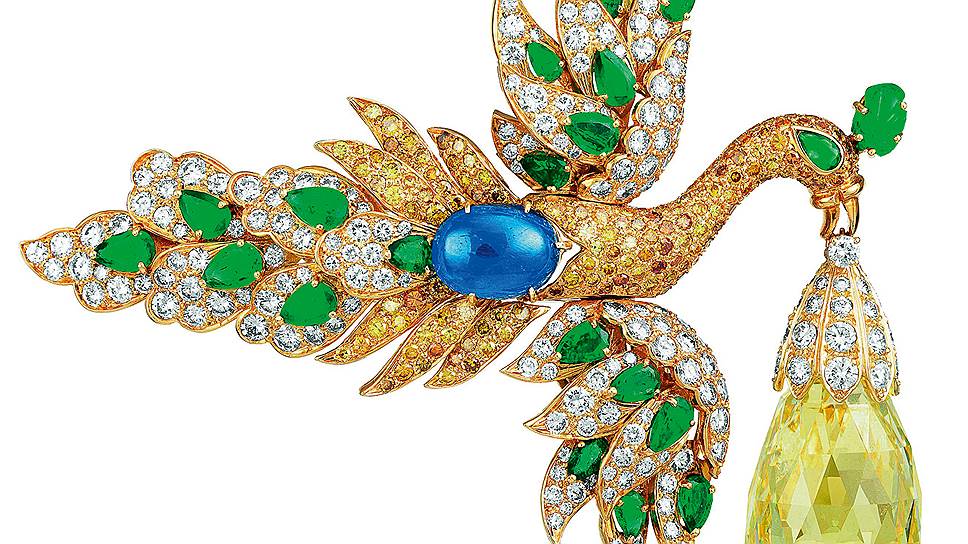 Брошь Van Cleef &amp; Arpels Walska 1971 года с желтым бриллиантом весом 96,62 карата продана на Sotheby`s в ноябре 2013 года за 9685 тыс. швейцарских франков 
