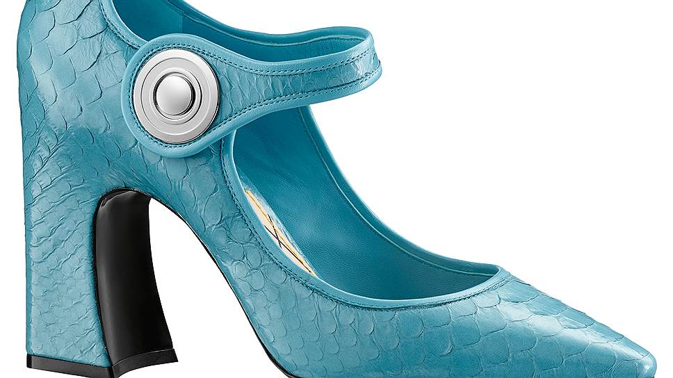 Туфли из кожи питона, созданные специально для обувного магазина Louis Vuitton в ЦУМе. Ограниченная серия — 16 пар
