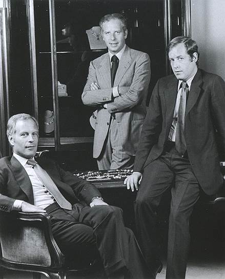 Братья Джанни, Паоло и Никола Булгари (слева направо) в историческом магазине дома на via dei Condotti, 1980
