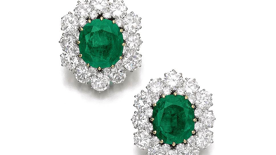 Серьги Bulgari, изумруды, бриллианты, эстимейт $260-365 тыс., Sotheby`s Magnificent Jewels &amp; Noble Jewels 
