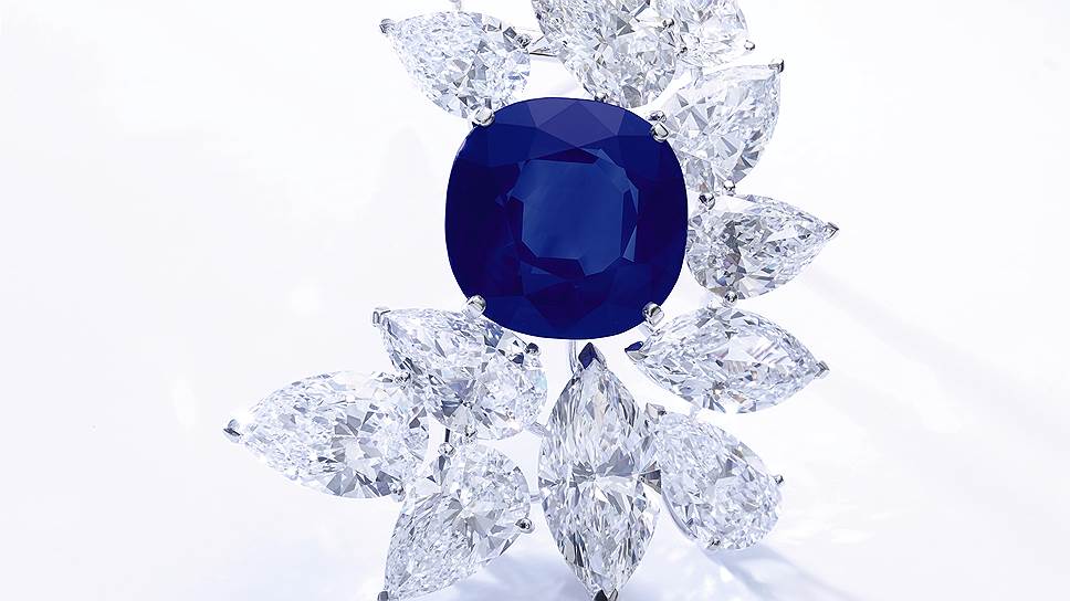 Брошь Cartier, кашмирский сапфир 30,25 карата, бриллианты, эстимейт $3,5-6 млн, Sotheby`s Magnificent Jewels & Noble Jewels