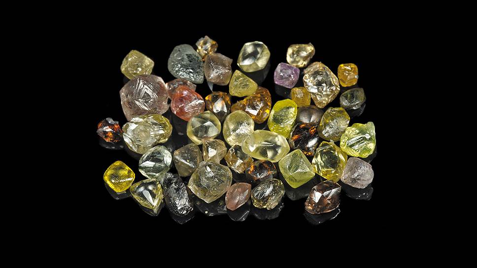Цветные алмазы общим весом 31 карат, Южная Африка