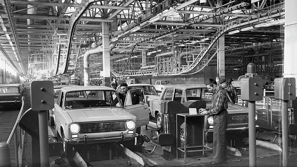 ВАЗ-2101 (на фото) — разновидность Fiat 124 — десятилетиями оставался неотъемлемым элементом советской dolce vita