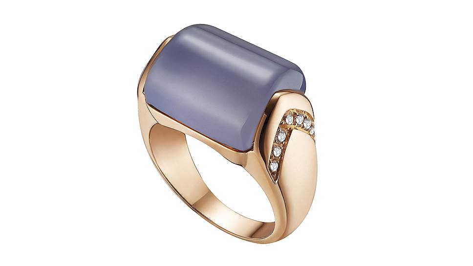 Bulgari, кольцо Musa, розовое золото, халцедон, бриллианты
