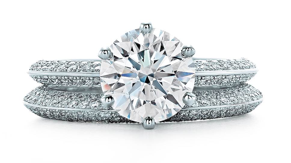 Помолвочное и обручальное кольца Pave Tiffany Setting, белое золото, бриллианты 
