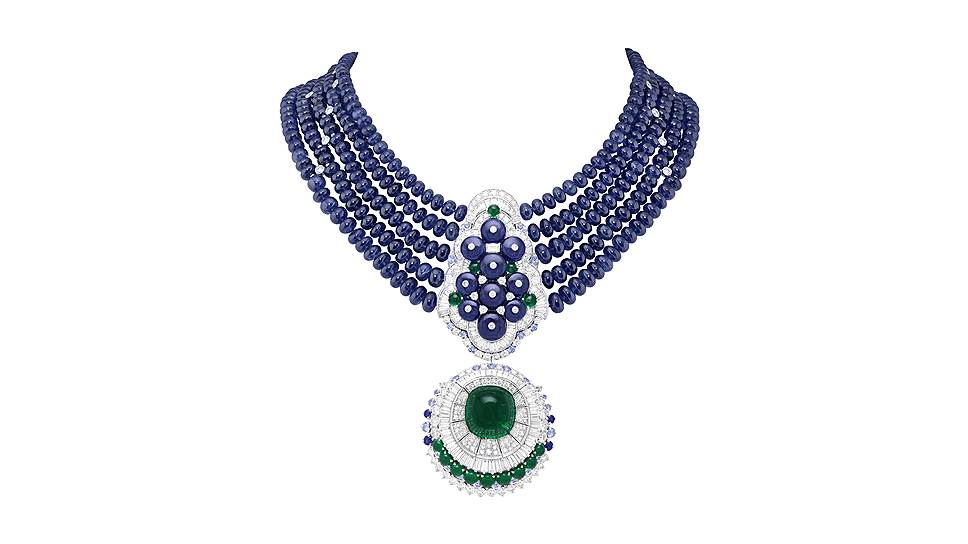 Van Cleef & Arpels, колье Sous la Lune со съемной деталью, белое золото, сапфиры (общий вес 647,02 карата), колумбийский изумруд (29,44 карата), изумруды, бриллианты