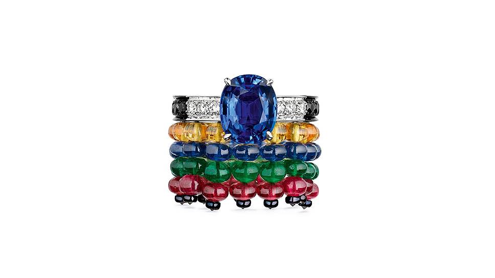 Chaumet, кольцо Ronde de Pierres, белое золото, цейлонский сапфир (3,42 карата), мандариновые гранаты, сапфиры, красные и черные шпинели, изумруды, бриллианты