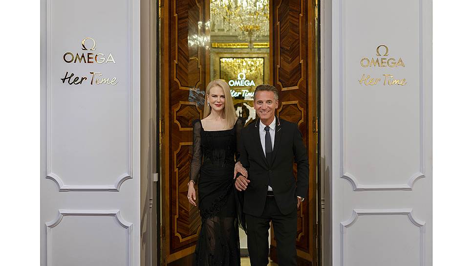 Выставку Omega в Мраморном дворце вместе с Николь Кидман открыл глава марки Рейнальд Эшлиманн 
