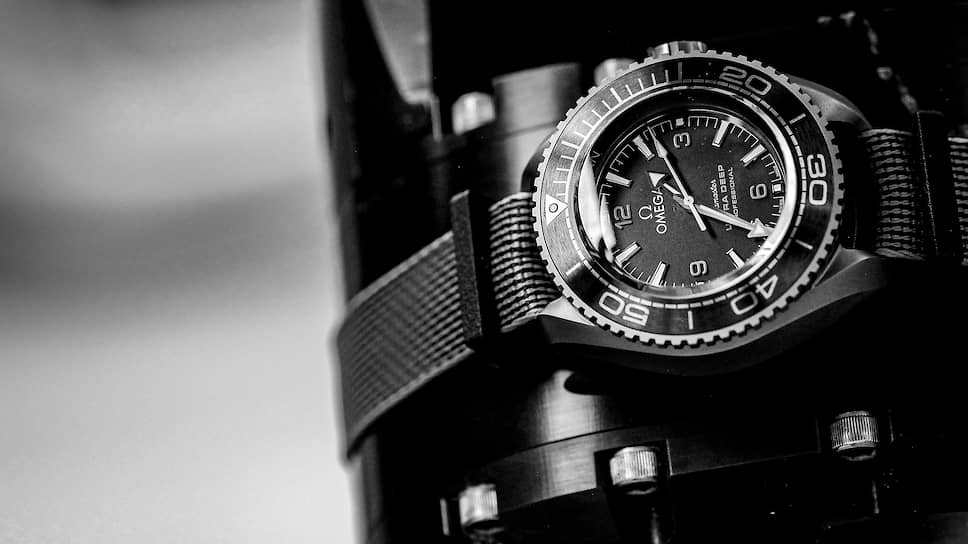 Omega Seamaster Planet Ocean Ultra Deep Professional совершили погружение на глубину в 10 928 метров