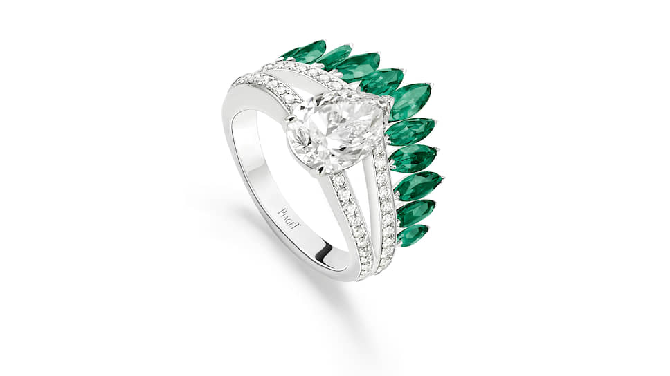 Piaget, кольцо Luxuriant Oasis с бриллиантами и изумрудами огранки «маркиз»
