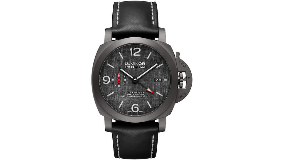 Panerai, часы Luminor Luna Rossa GMT, 44 мм, титан, механизм с автоматическим подзаводом, запас хода 3 дня