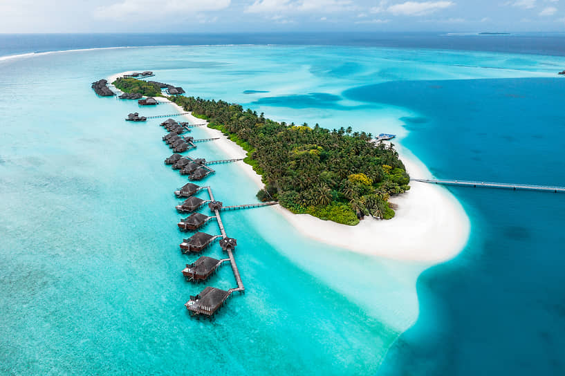 Вид на отель Conrad Maldives