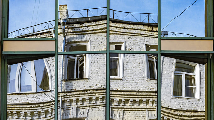 Продается квартира с людьми