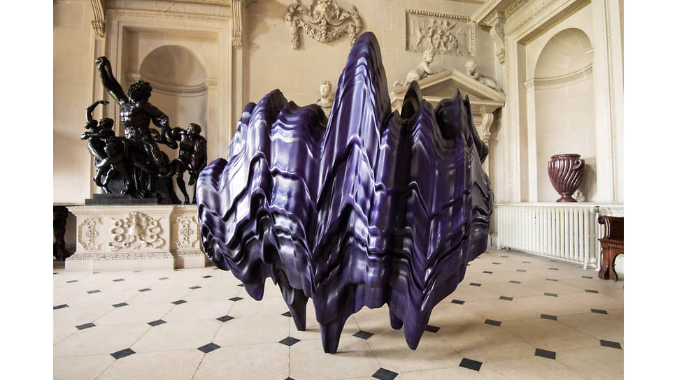 На выставке Тони Крэгга «Tony Cragg in Houghton Hall»