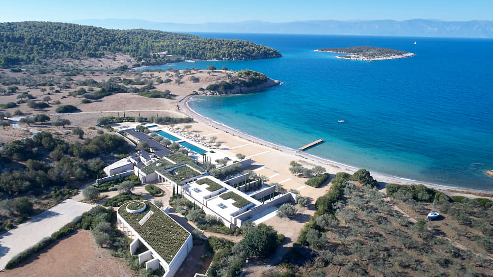 Вид на отель Amanzoe