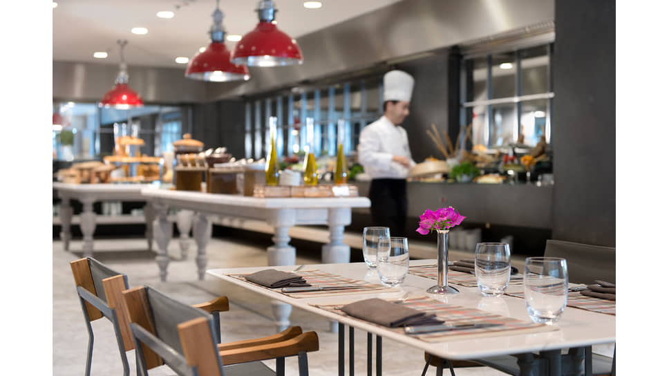В ресторане отеля D-Resort Gocek 