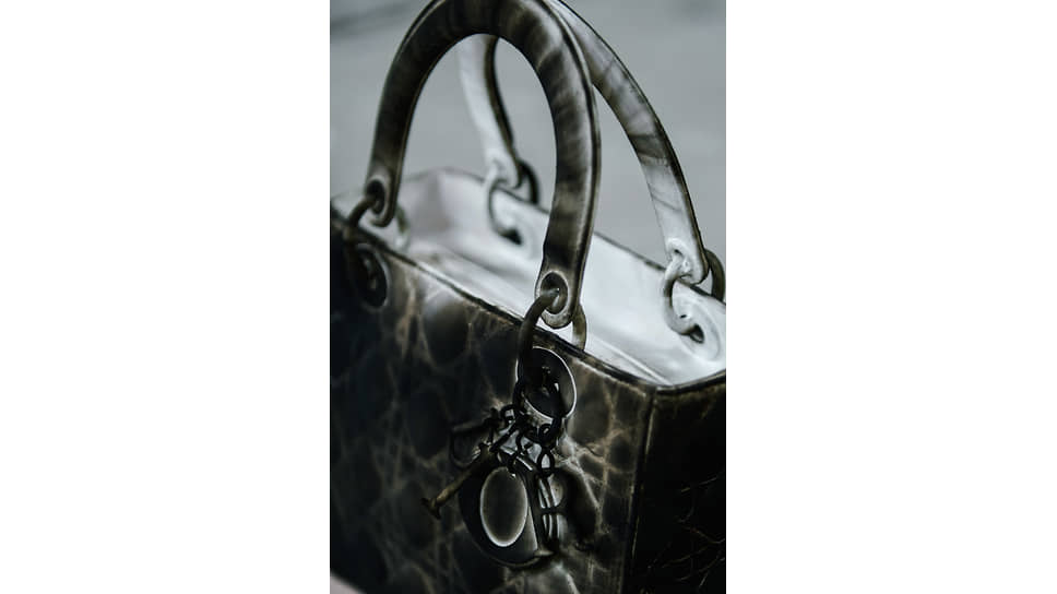 «Сажа», сумка Lady Dior в исполнении Евгения Оззика (0331C)